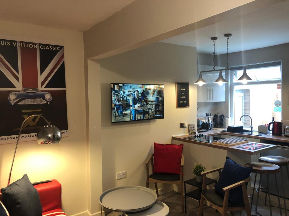 3 Double Bed Brittania Styled Central Home Near Lfc Sleeps 6 With Free Business Super Fast Fibre Broadband Liverpool Exteriér fotografie