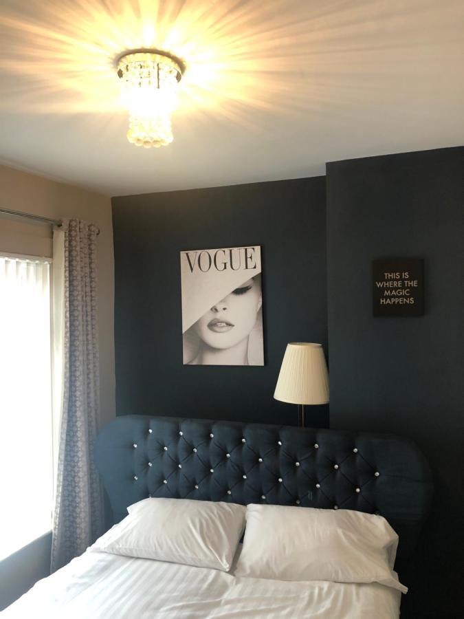3 Double Bed Brittania Styled Central Home Near Lfc Sleeps 6 With Free Business Super Fast Fibre Broadband Liverpool Exteriér fotografie